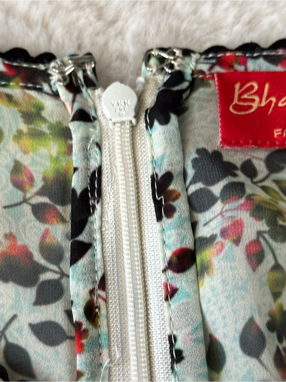 Bhanuni by Jyoti Floral Embroidered Babydoll Dress Bohemian Flowy Size 12 - Picture 8 of 16